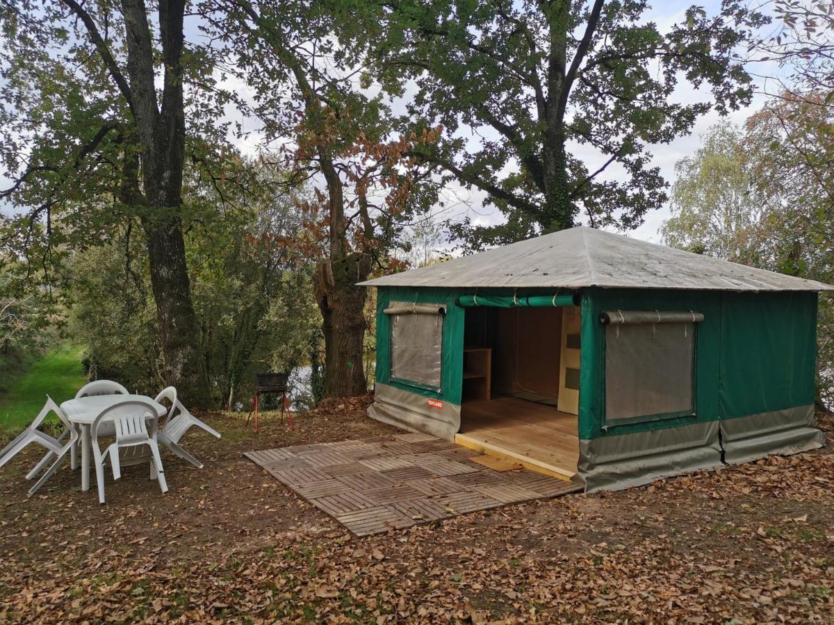 Camping De La Chagnee Saint-Aubin-le-Cloud Εξωτερικό φωτογραφία